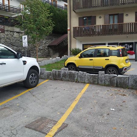 La Mansarda Di Emma Lägenhet Pinzolo Exteriör bild