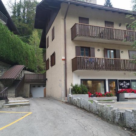 La Mansarda Di Emma Lägenhet Pinzolo Exteriör bild