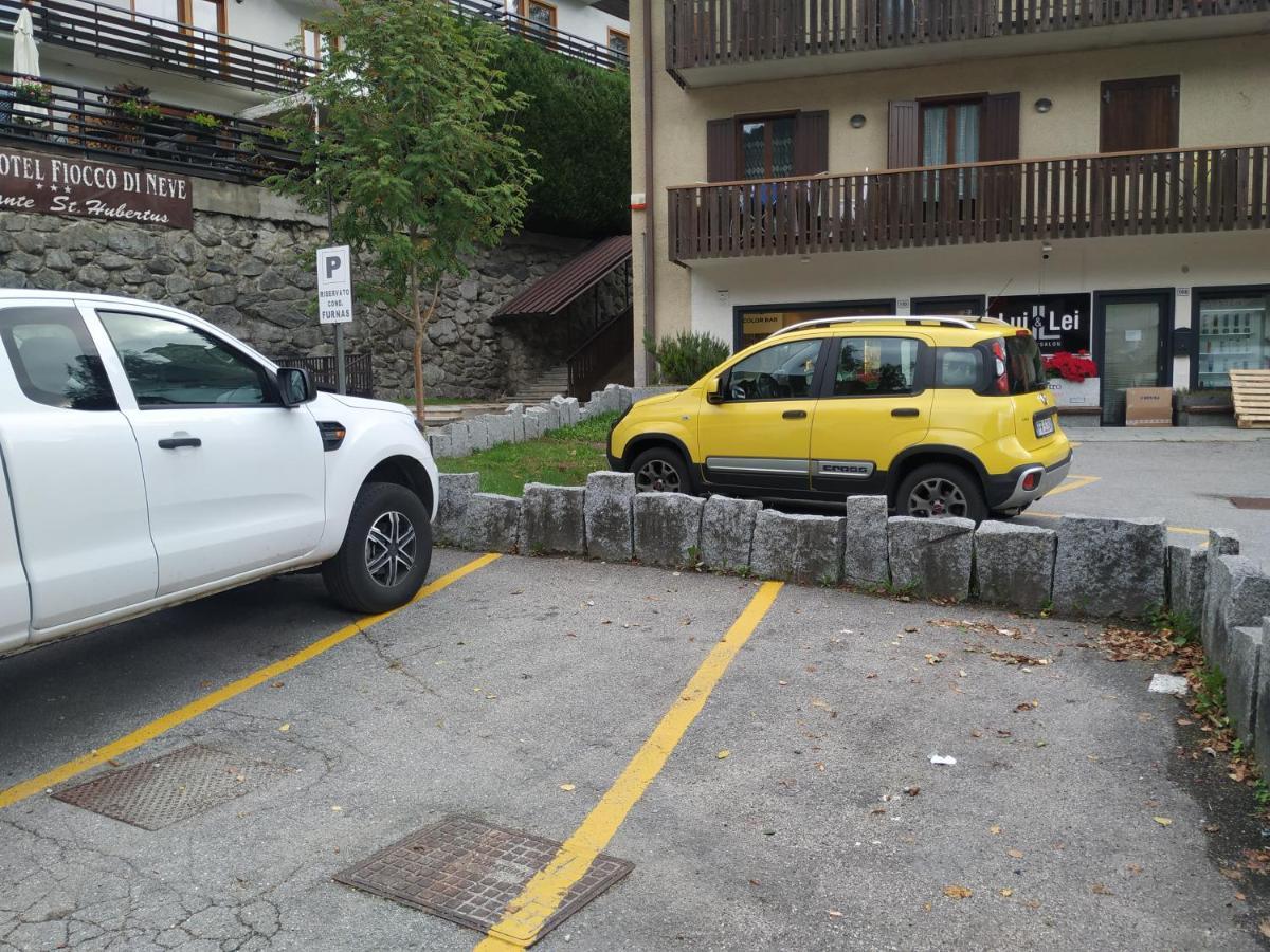 La Mansarda Di Emma Lägenhet Pinzolo Exteriör bild